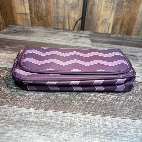 Thirty One Chevron Tri Fold Make-up Bag w mirror fold down - Picture 1 of 6